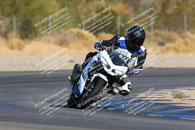 media/Jan-08-2022-SoCal Trackdays (Sat) [[1ec2777125]]/Turn 2 (150pm)/